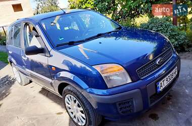 Хэтчбек Ford Fusion 2006 в 