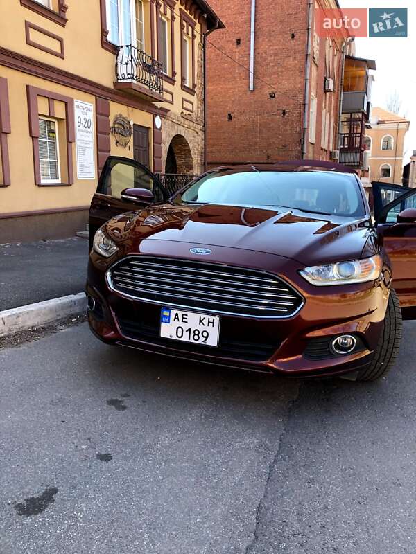 Седан Ford Fusion 2015 в Кривом Роге