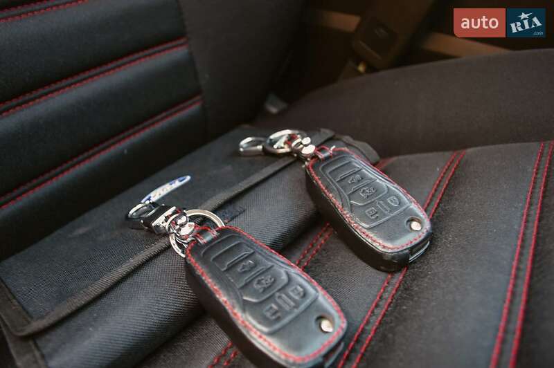 Седан Ford Fusion 2015 в Кривом Роге