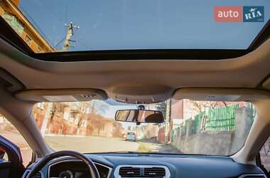 Седан Ford Fusion 2015 в 