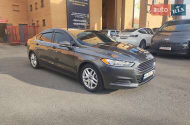 Ford Fusion 2015