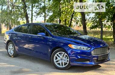 Седан Ford Fusion 2013 в Охтирці