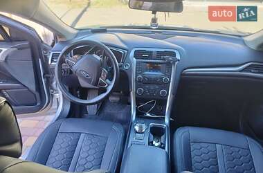 Седан Ford Fusion 2018 в 