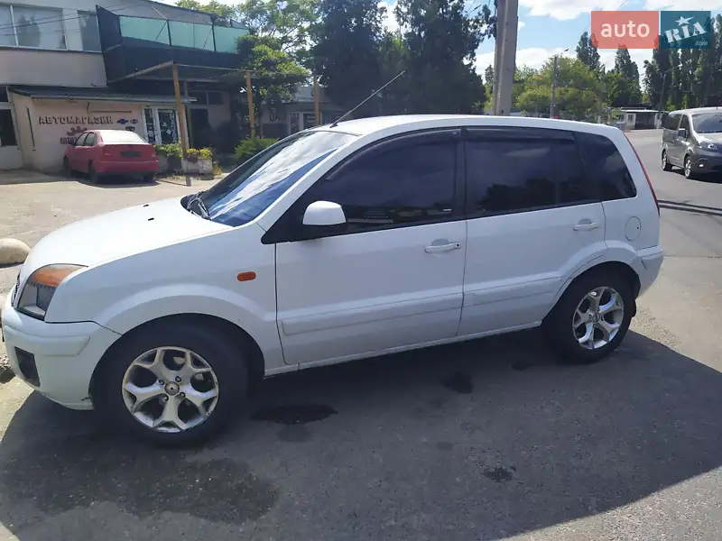 Ford Fusion 2011