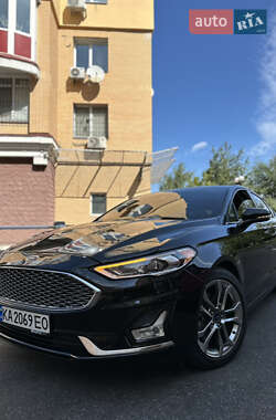 Ford Fusion 2020