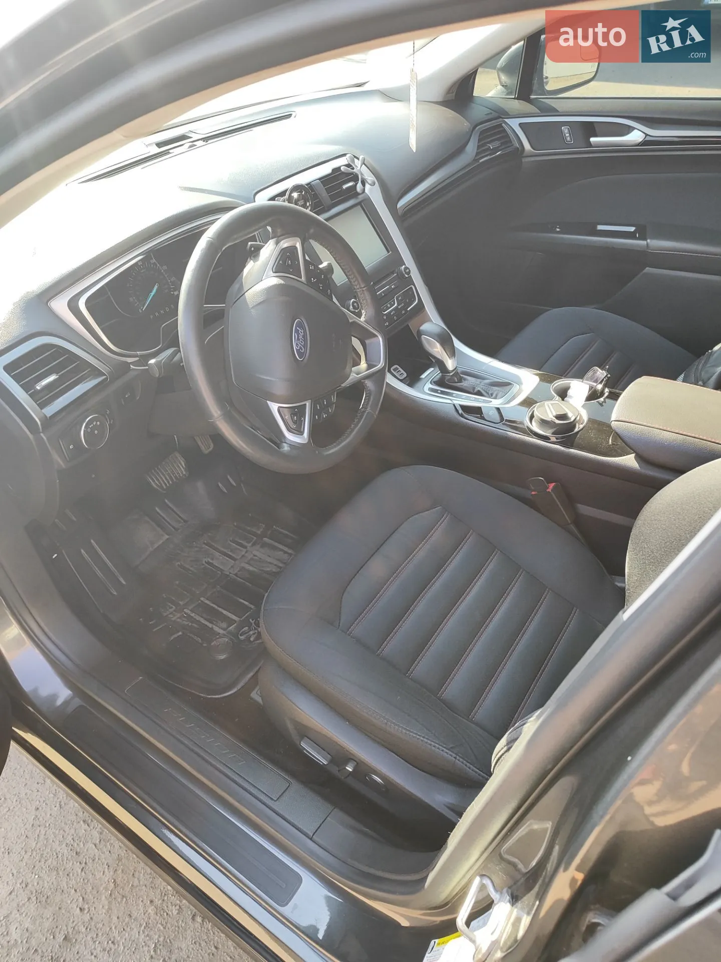 2016 Ford Fusion - мініатюра 16