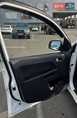 Хэтчбек Ford Fusion 2010 в Киеве