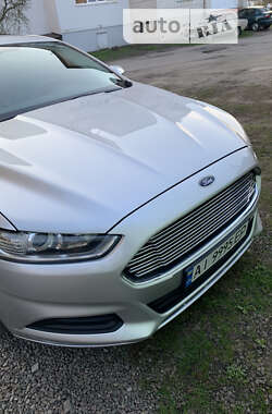 Седан Ford Fusion 2015 в Згурівці