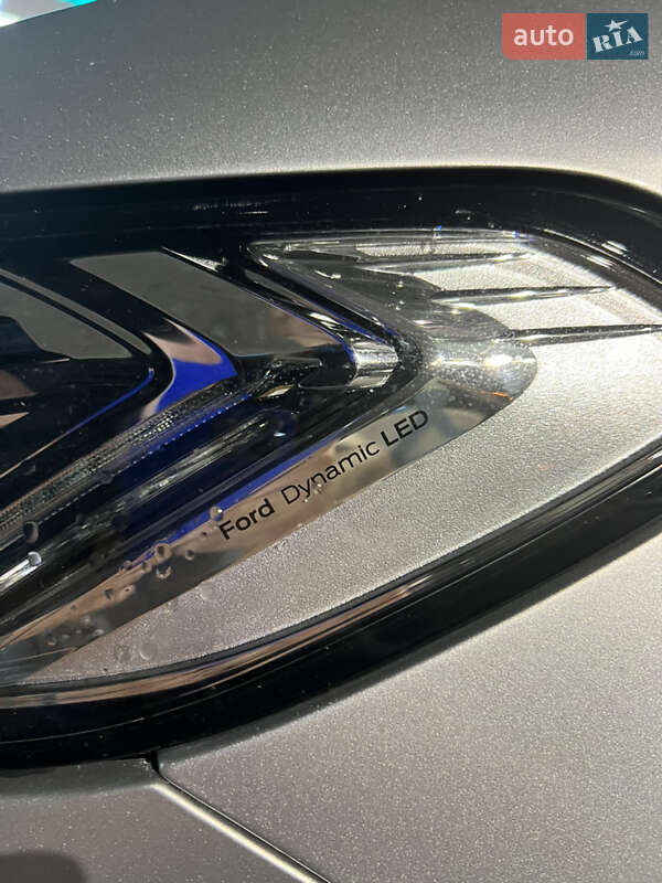 Седан Ford Fusion 2012 в Черкасах