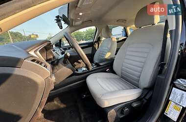 Седан Ford Fusion 2018 в 