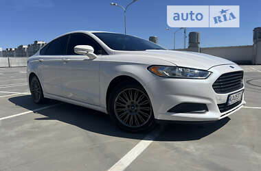 Седан Ford Fusion 2013 в Києві