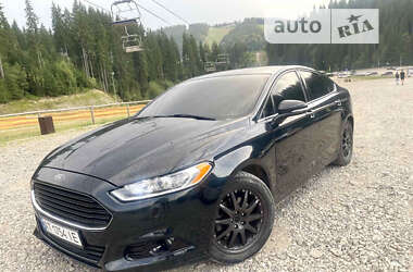 Седан Ford Fusion 2014 в Львові