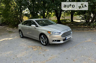 Седан Ford Fusion 2015 в Хмельницькому