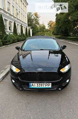 Седан Ford Fusion 2012 в 