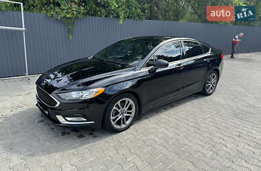 Седан Ford Fusion 2017 в 