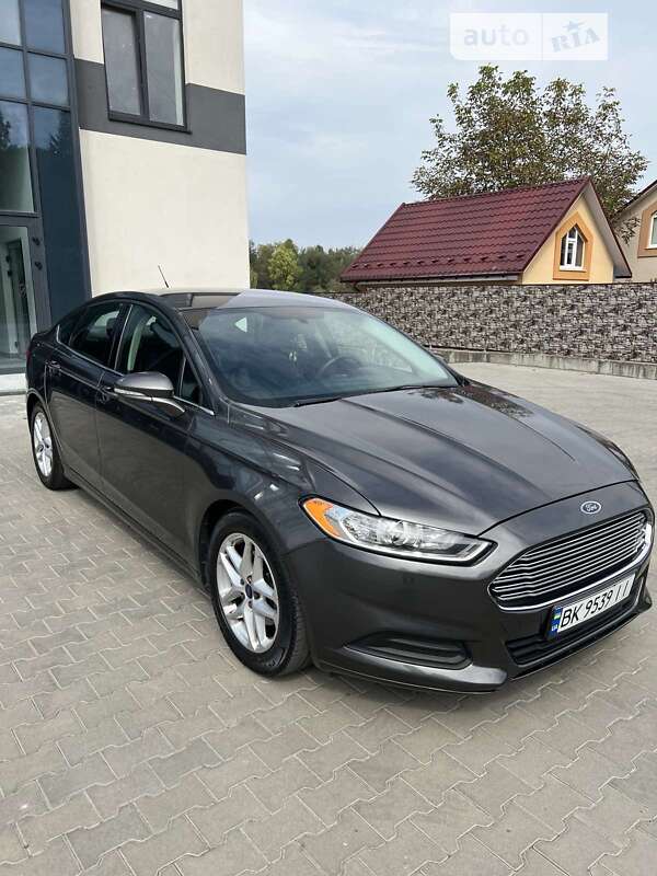Ford Fusion 2016