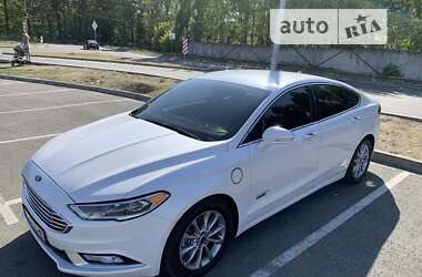 Седан Ford Fusion 2017 в Киеве