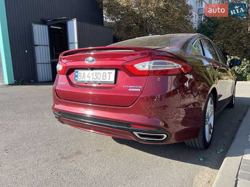 Седан Ford Fusion 2015 в Кропивницком