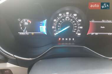 Седан Ford Fusion 2015 в 