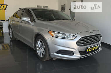 Седан Ford Fusion 2014 в Червонограді