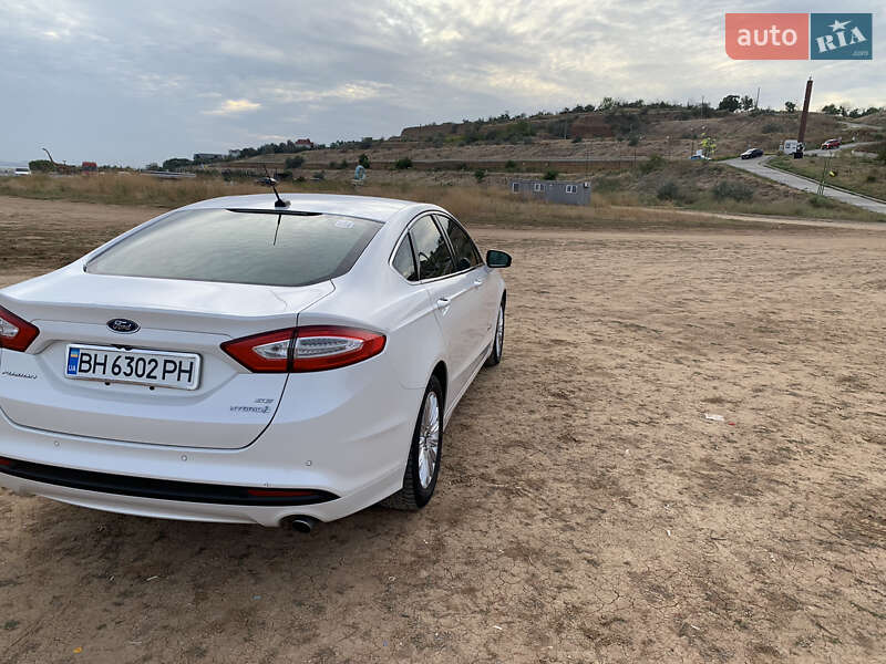Седан Ford Fusion 2013 в Одесі