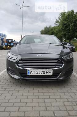 Седан Ford Fusion 2015 в Коломиї