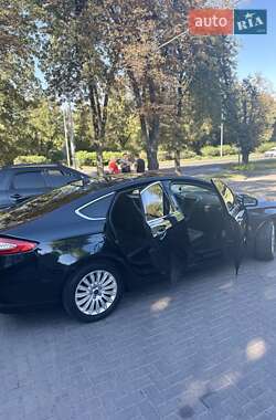 Седан Ford Fusion 2013 в Львове