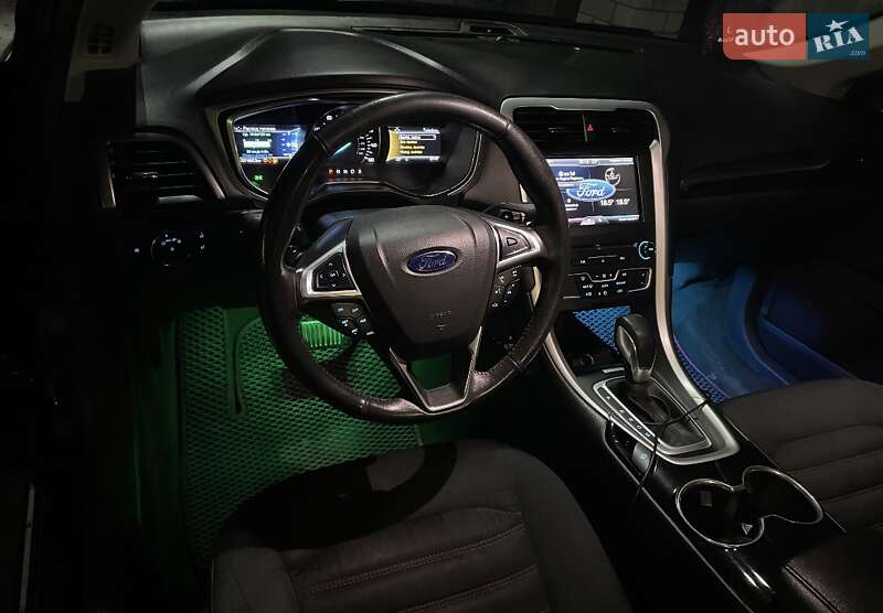 Седан Ford Fusion 2015 в Запоріжжі