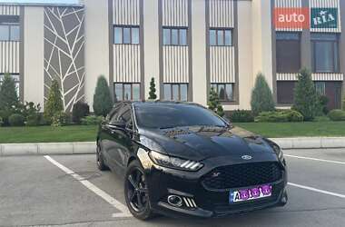 Седан Ford Fusion 2015 в 