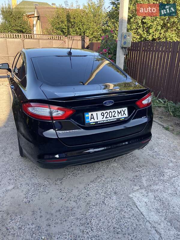 Седан Ford Fusion 2015 в Києві