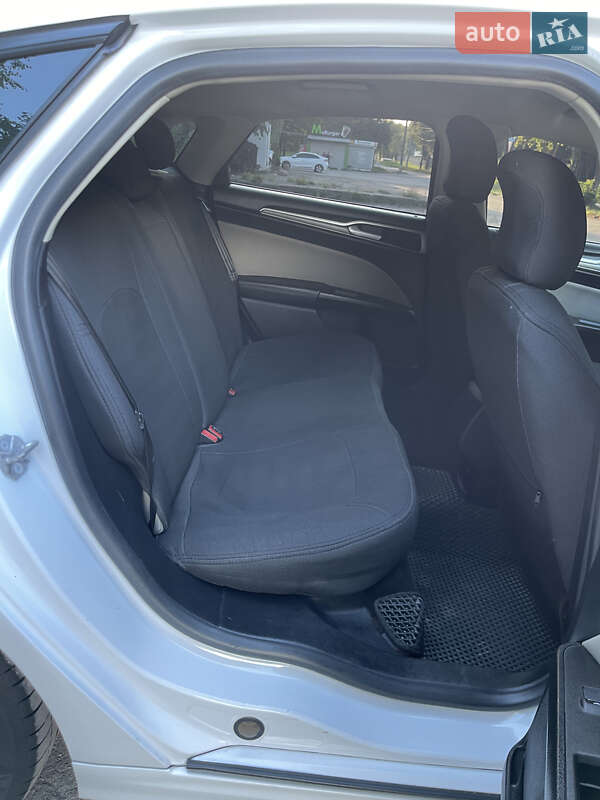 Седан Ford Fusion 2018 в Тернополі