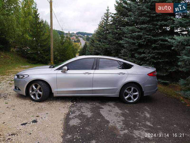 Седан Ford Fusion 2015 в Тернополе