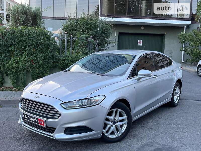 Седан Ford Fusion 2016 в Вінниці