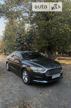 Седан Ford Fusion 2015 в Добропіллі