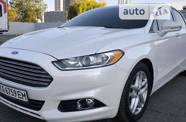 Седан Ford Fusion 2015 в Киеве