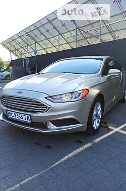 Седан Ford Fusion 2016 в Самборі