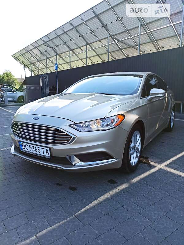 Седан Ford Fusion 2016 в Самборе