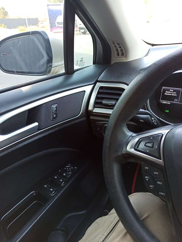 Седан Ford Fusion 2016 в Самборе