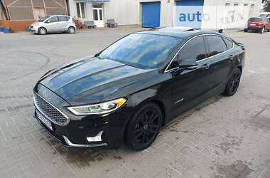 Седан Ford Fusion 2019 в Тернополі