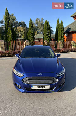 Седан Ford Fusion 2013 в 