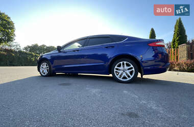 Седан Ford Fusion 2013 в 
