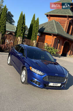 Седан Ford Fusion 2013 в 