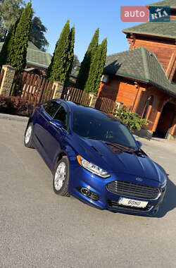 Седан Ford Fusion 2013 в 