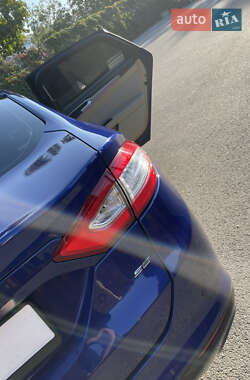 Седан Ford Fusion 2013 в 
