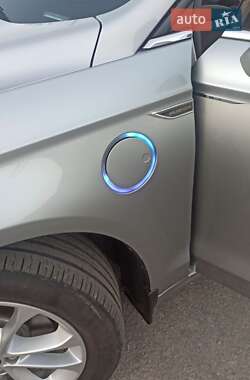 Седан Ford Fusion 2019 в 