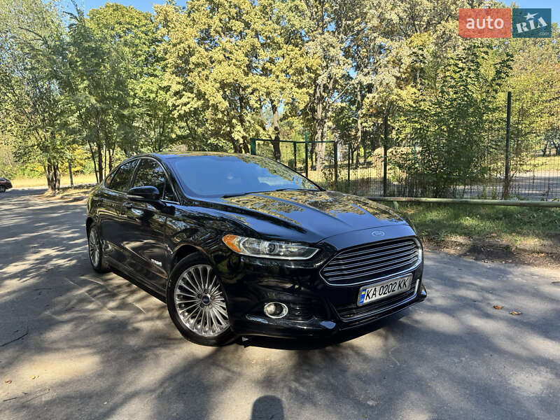 Седан Ford Fusion 2013 в Києві