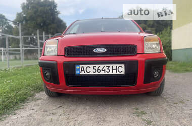 Хэтчбек Ford Fusion 2008 в Остроге