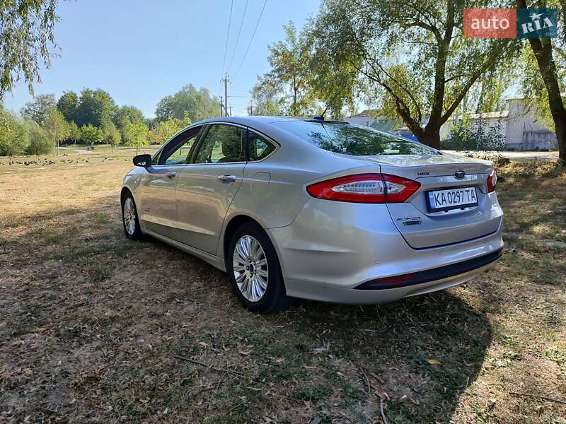 Седан Ford Fusion 2015 в Києві фото 6 Седан Ford Fusion 2015 в Києві
