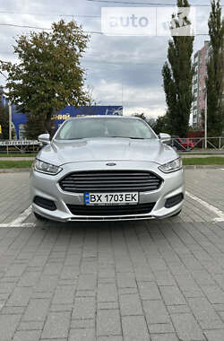 Седан Ford Fusion 2015 в Хмельницькому