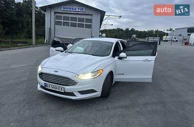 Седан Ford Fusion 2018 в 